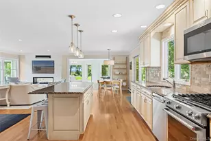 2360 Marlene Ln, Mattituck, NY 11952 - Photo 3