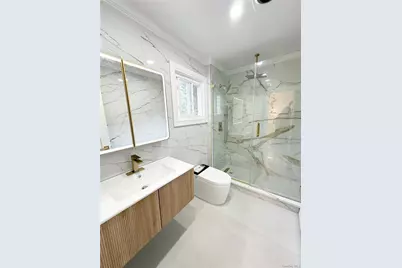 1 Parkhill Court, Huntington, NY 11743 - Photo 33