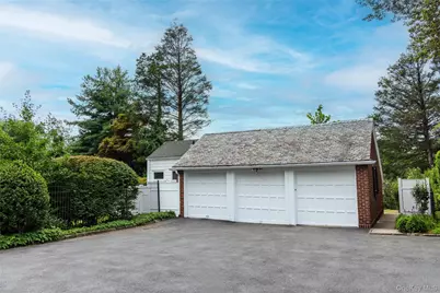 9 Oxford Road, White Plains, NY 10605 - Photo 15