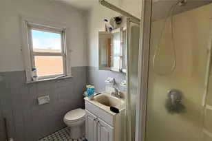 128-36 Hook Creek Blvd, Rosedale, NY 11422 - Photo 7