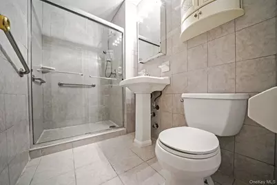 100 Lincoln Avenue #28C, Mineola, NY 11501 - Photo 9