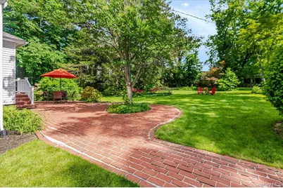 16 Lamarcus Avenue, Glen Cove, NY 11542 - Photo 25