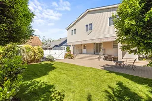 2730 Court St, Bellmore, NY 11710 - Photo 31