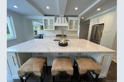 87 Wheatley Road, Old Westbury, NY 11568 - Photo 7