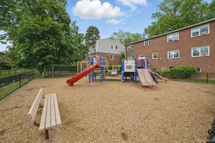 147 Charter Cir, Ossining, NY 10562 - Photo 21