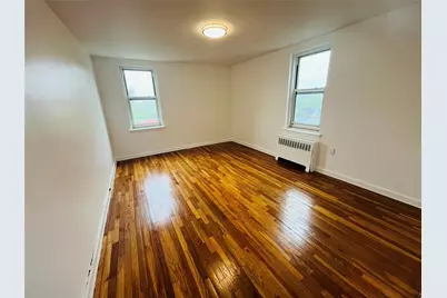 30-11 Parsons Boulevard #6 R, Flushing, NY 11354 - Photo 5