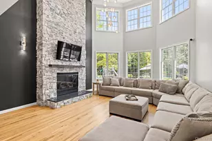 16 Home Ct, Huntington, NY 11743 - Photo 9