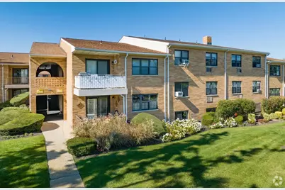 8 Florence Avenue #16C, Freeport, NY 11520 - Photo 1