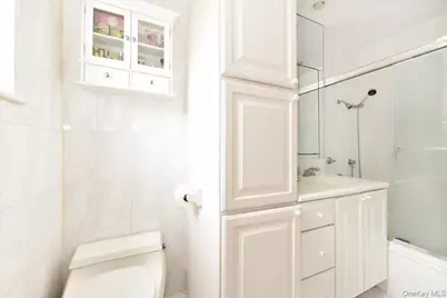 40 Stoner Avenue #1-i, Great Neck, NY 11021 - Photo 15