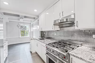 160 Middle Neck Road #5A, Great Neck, NY 11021 - Photo 11