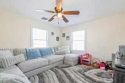 35 East Avenue, Glen Cove, NY 11542 - Photo 13