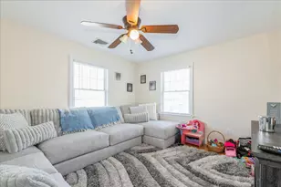 35 East Ave, Glen Cove, NY 11542 - Photo 13