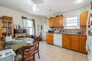 35 East Ave, Glen Cove, NY 11542 - Photo 5