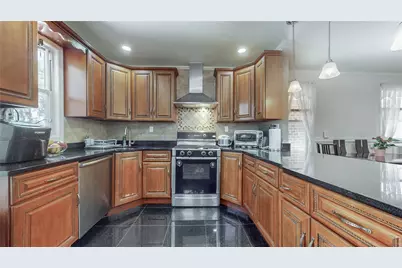 68-37 Kessel Street, Forest Hills, NY 11375 - Photo 9