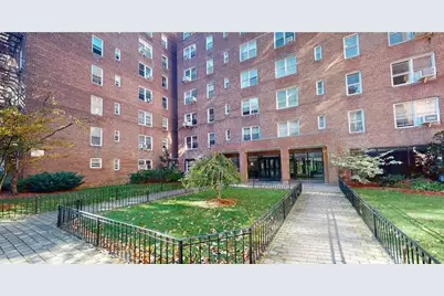105-24 64 #4L, Forest Hills, NY 11375 - Photo 1