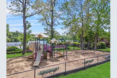 2B Kings #2B, Mohegan Lake, NY 10547 - Photo 3