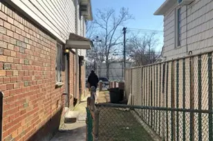 154-11 17th Ave, Whitestone, NY 11357 - Photo 3