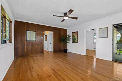 25 Bay Street, Bronx, NY 10464 - Photo 3