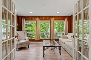 128 Cove Rd, Huntington, NY 11743 - Photo 19