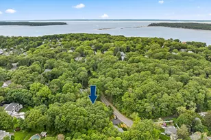 128 Cove Rd, Huntington, NY 11743 - Photo 41