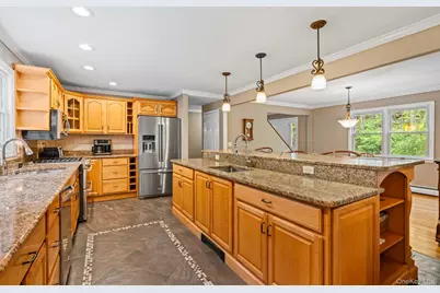 128 Cove Road, Huntington, NY 11743 - Photo 7