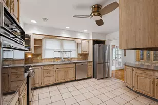 39 Carriage Hill Ln, Poughkeepsie, NY 12603 - Photo 17