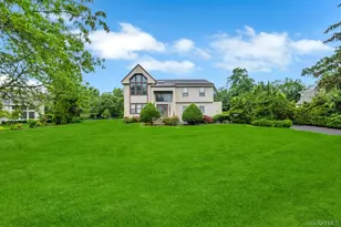 4 Bridle Ct, Northport, NY 11768 - Photo 3