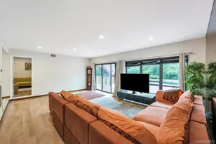 4 Bridle Ct, Northport, NY 11768 - Photo 31