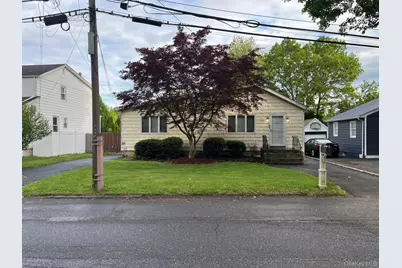 13 Reinhart Court, Melville, NY 11747 - Photo 3