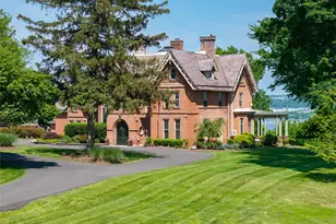 560 Grand Ave, Balmville, NY 12550 - Photo 3