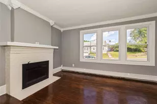 34 Woodland Ave, Poughkeepsie, NY 12603 - Photo 3