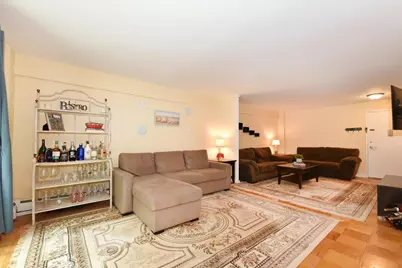 320 E Shore Road #10C, Great Neck, NY 11023 - Photo 9