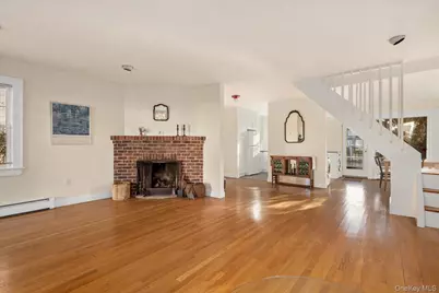 68 Stuart Avenue, Amityville, NY 11701 - Photo 5