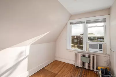 68 Stuart Avenue, Amityville, NY 11701 - Photo 17