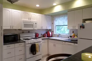 17 Johanna Ln, Monsey, NY 10952 - Photo 3