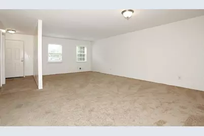 554 Kensico Court, Suffern, NY 10901 - Photo 9