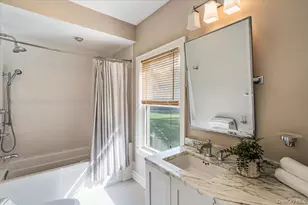 130 Sands Point Rd, Sands Point, NY 11050 - Photo 21