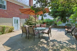 50-54 Deepdale Pl, Little Neck, NY 11362 - Photo 27