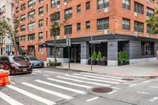 300 E 71st St, New York, NY 10021 - Photo 1