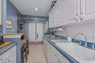 60 Locust Ave, New Rochelle, NY 10801 - Photo 11