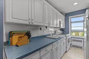 60 Locust Ave, New Rochelle, NY 10801 - Photo 9