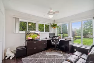 28 Deeringwood Ln, Babylon, NY 11702 - Photo 19