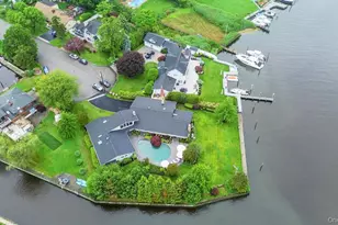 28 Deeringwood Ln, Babylon, NY 11702 - Photo 35