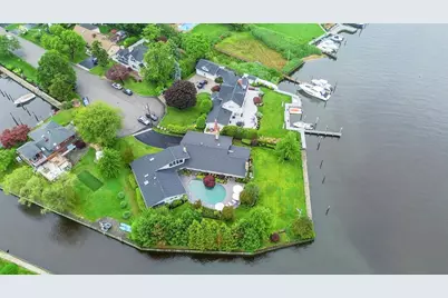 28 Deeringwood Lane, Babylon, NY 11702 - Photo 35