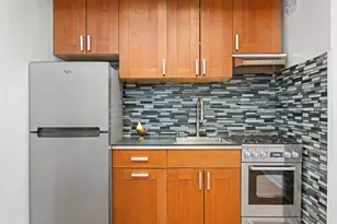 15 Oliver St, Brooklyn, NY 11209 - Photo 7