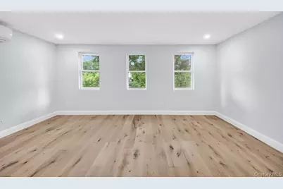 61 Edgewood Avenue, Yonkers, NY 10704 - Photo 13