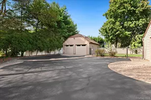 7 Kent Ct, Bayport, NY 11705 - Photo 37