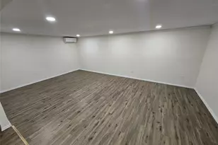 58 Periwinkle Dr, Bohemia, NY 11716 - Photo 5