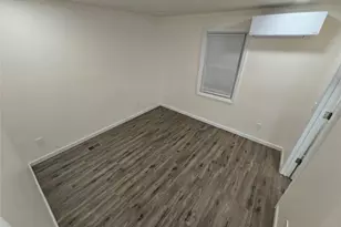 58 Periwinkle Dr, Bohemia, NY 11716 - Photo 9