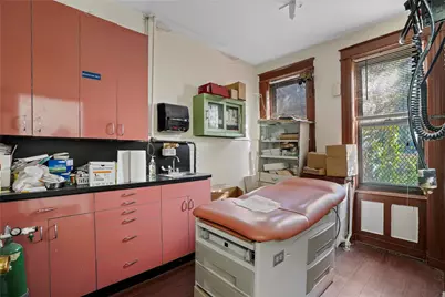 1670 Putnam Avenue, Ridgewood, NY 11385 - Photo 9